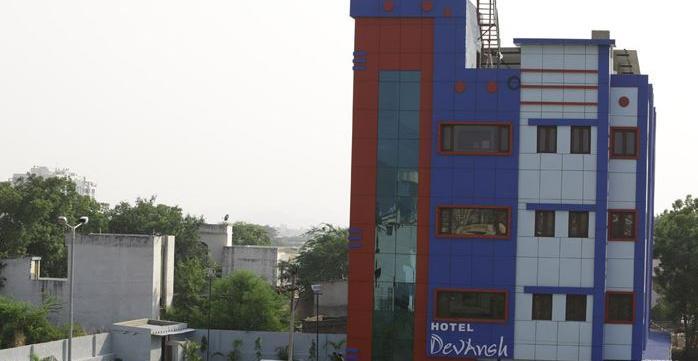 Oyo 1681 Hotel Devansh Udaipur Ngoại thất bức ảnh