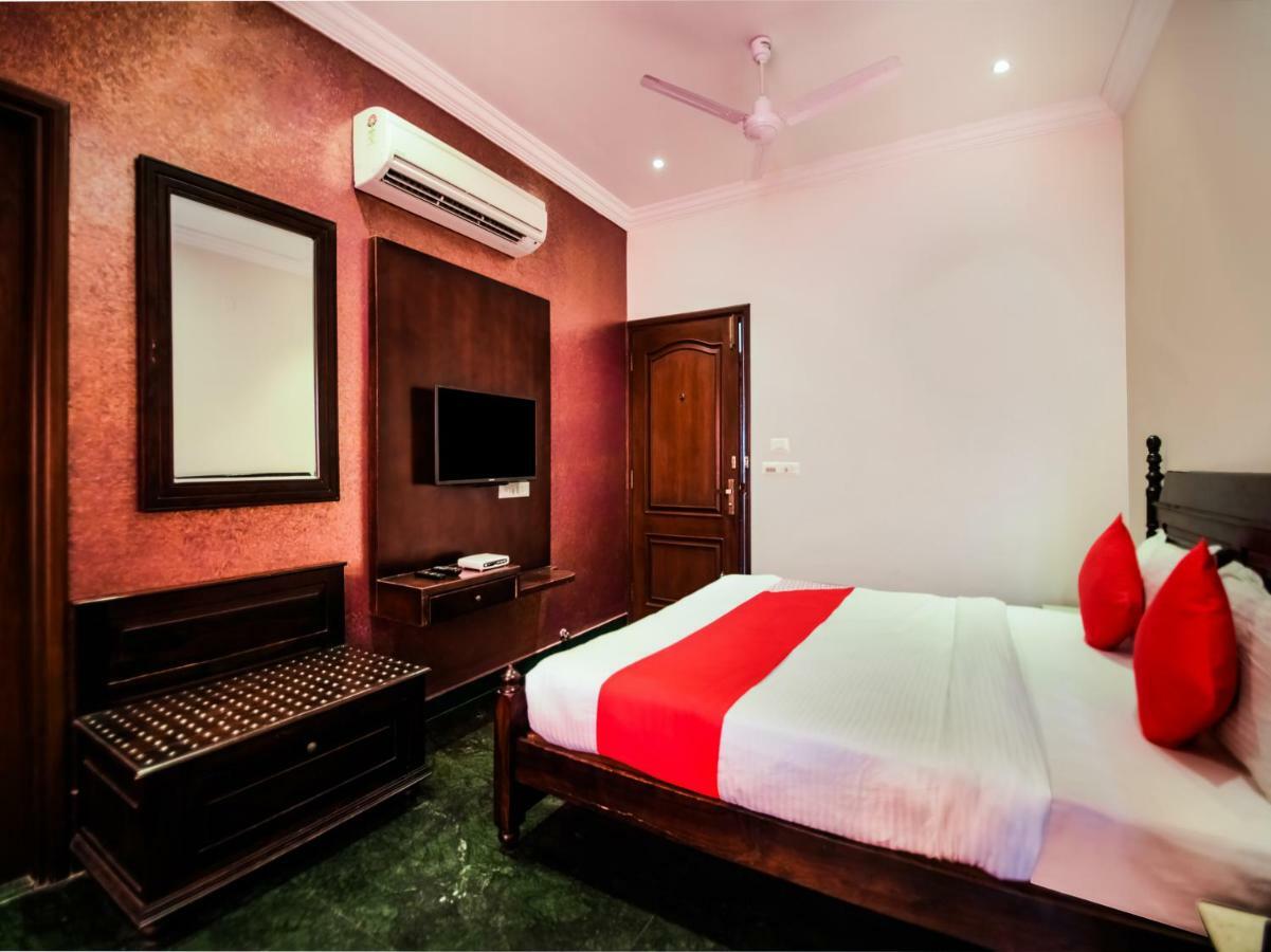 Oyo 1681 Hotel Devansh Udaipur Ngoại thất bức ảnh