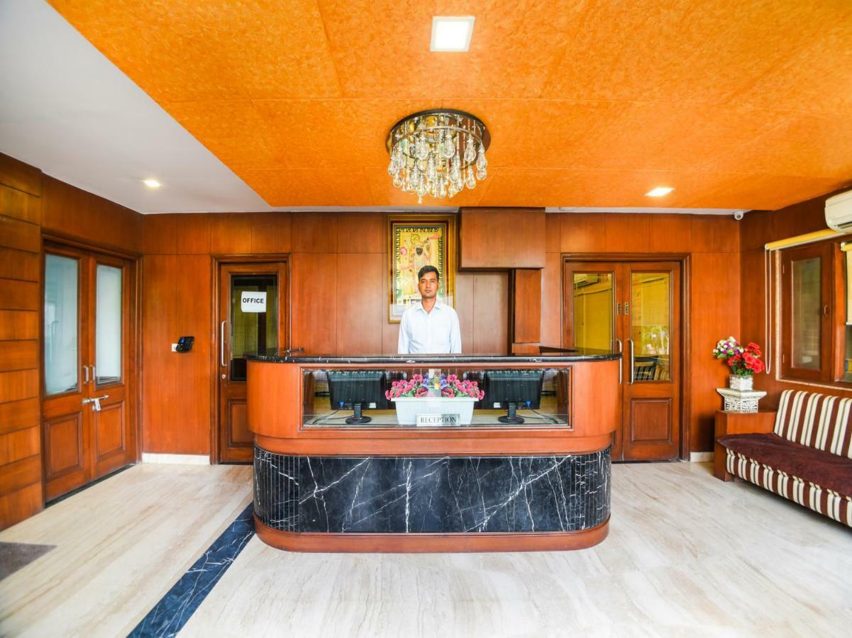 Oyo 1681 Hotel Devansh Udaipur Ngoại thất bức ảnh