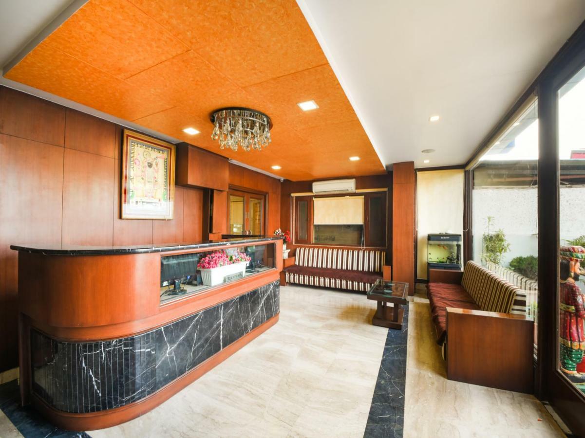 Oyo 1681 Hotel Devansh Udaipur Ngoại thất bức ảnh