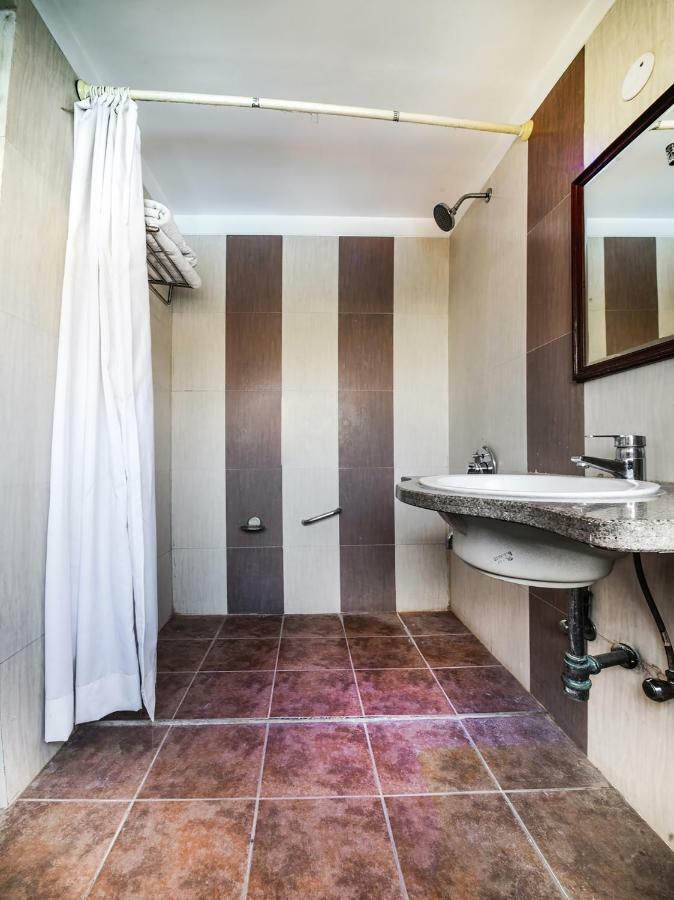 Oyo 1681 Hotel Devansh Udaipur Ngoại thất bức ảnh