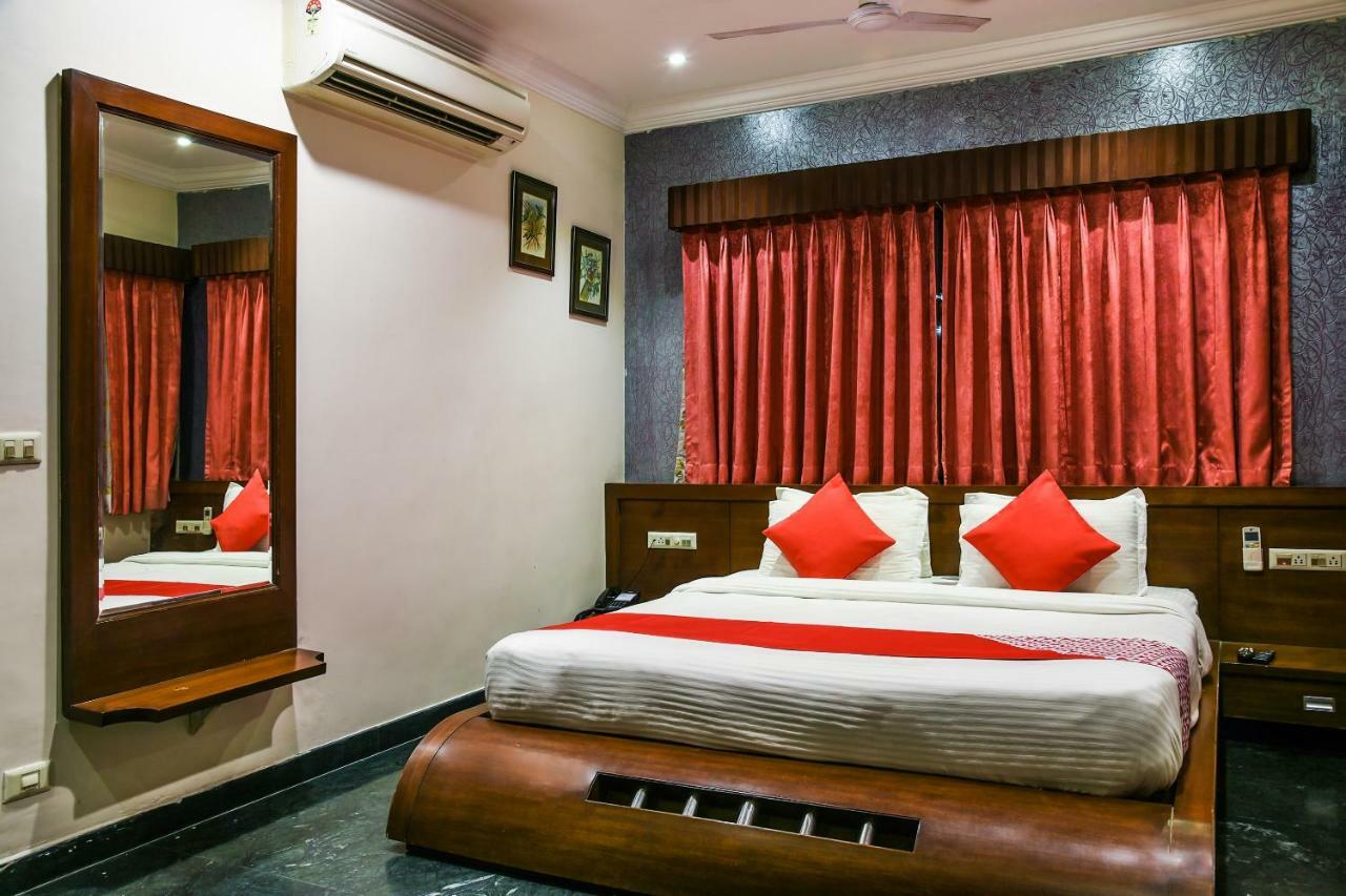 Oyo 1681 Hotel Devansh Udaipur Ngoại thất bức ảnh